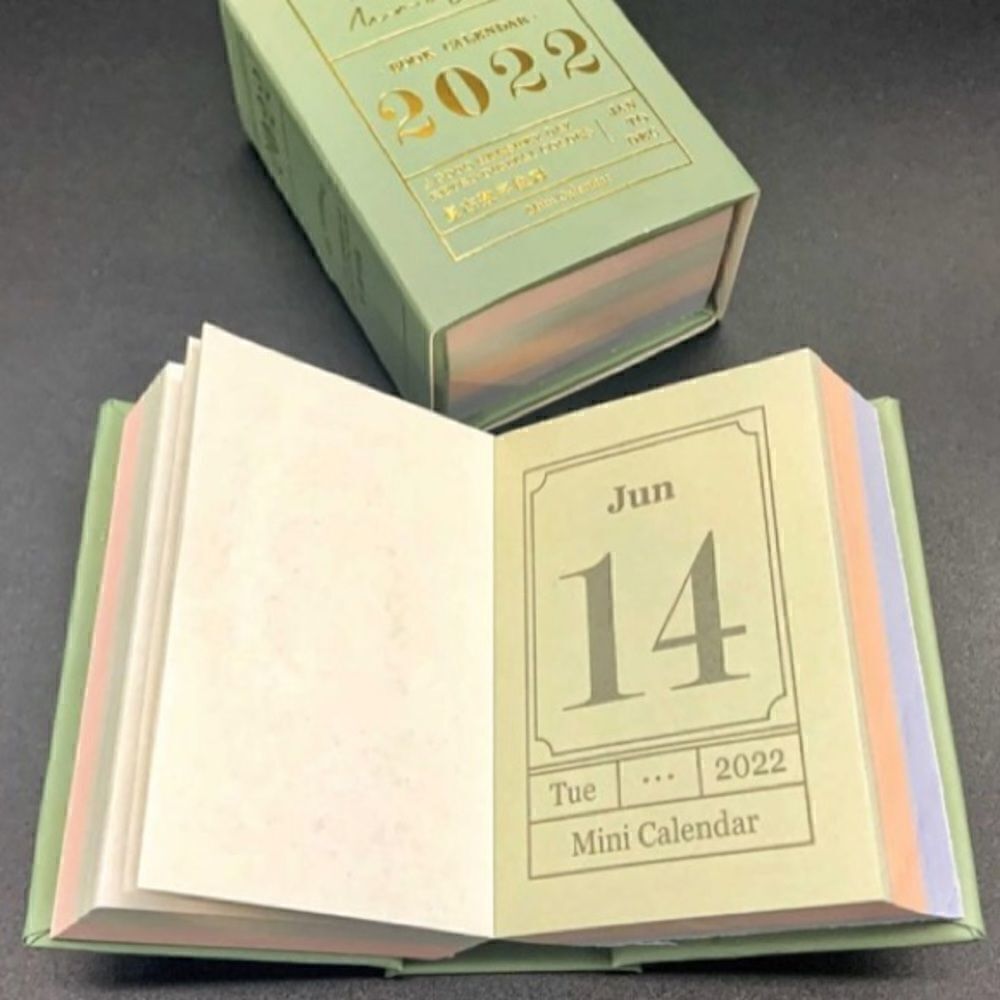 Mini Books calendar 2022 with 365 days journaling